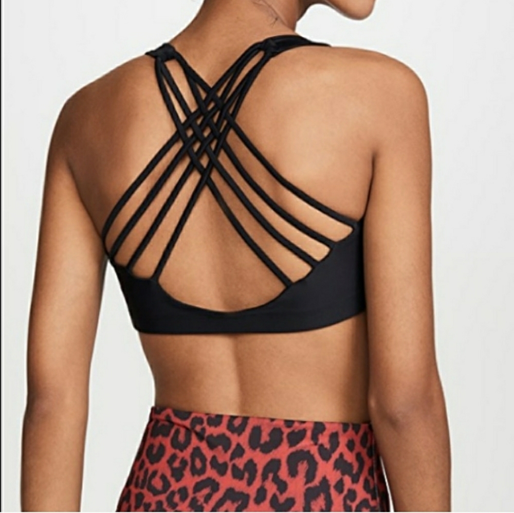 Onzie Chic Bra